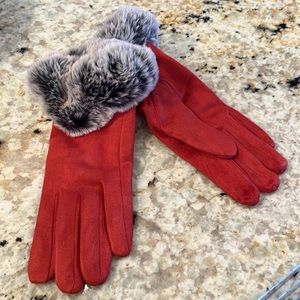 Victoria Leland Rusty Red Faix Fur & Suede Touchscreen Gloves Touchscree…